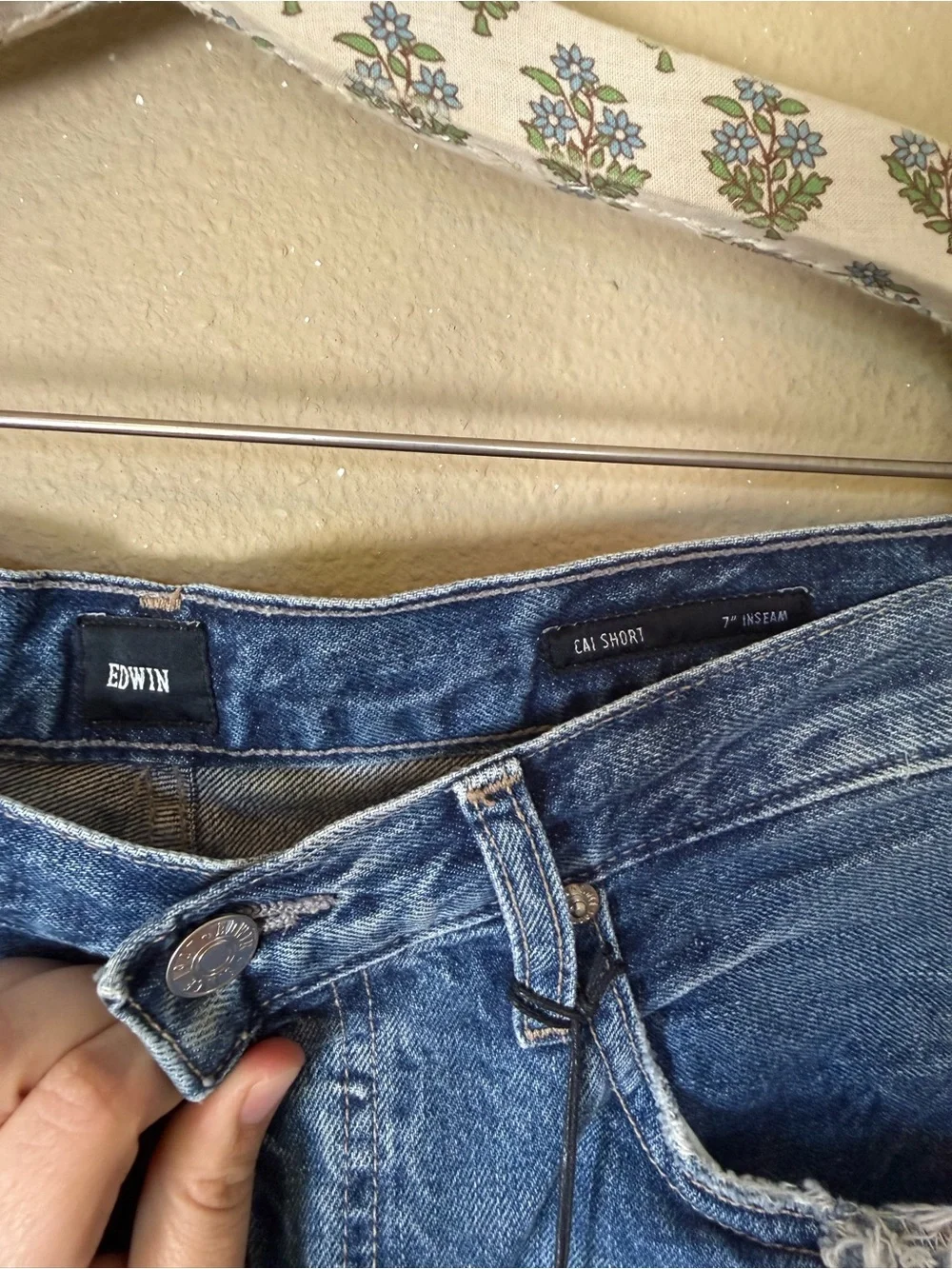 Edwin Light Blue Denim Cai Bermuda Shorts NWT Size 30 - Picture 5 of 7